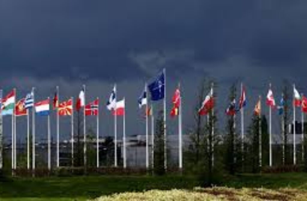 विश्व के सबसे ताकतवर देशों की सूची हुई जारी, भारत का स्थान जानकर फटी रह जाएगी आंखें!