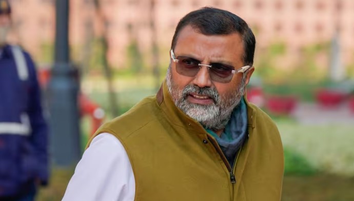 ‘देश में गृहयुद्ध भड़काने के लिए CJI संजीव खन्ना जिम्मेदार’, वक्फ कानून पर सुप्रीम कोर्ट में सुनवाई पर बोले निशिकांत दुबे