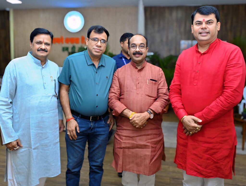 मंत्री अरूण साव से मिले उप नेता प्रतिपक्ष दया सिंह ​निगम में अफसरों की गड़बड़ी और मनमानी के खिलाफ की शिकायत