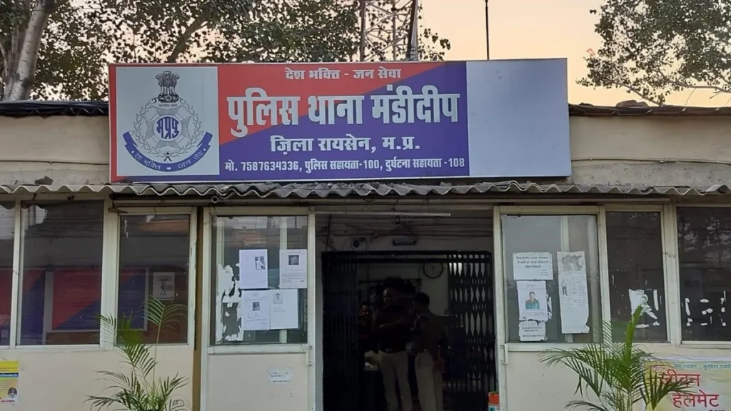 महिला सब इंस्पेक्टर भी हुई लव जिहाद की शिकार, अमन नाम बताकर इश्तिहाक ने फंसाया