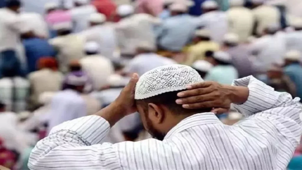 ओम लिखा टैटू मिटवाकर करा दिया खतना, अब हिंदू से मुस्लिम बनने के लिए डाल रहे दबाव