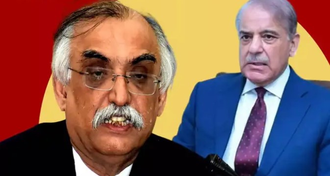 भारतीय सेना की बराबरी करोगे तो पाकिस्तान तबाह हो जाएगा… पाकिस्तानी एक्सपर्ट ने डांटते हुए शहबाज और मुनीर आर्मी को बताई औकात