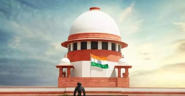 SC के जज के खिलाफ आपत्तिजनक टिप्पणी करना यूट्यूबर को पड़ा भारी; सर्वोच्च न्यायालय ने दिया बड़ा आदेश