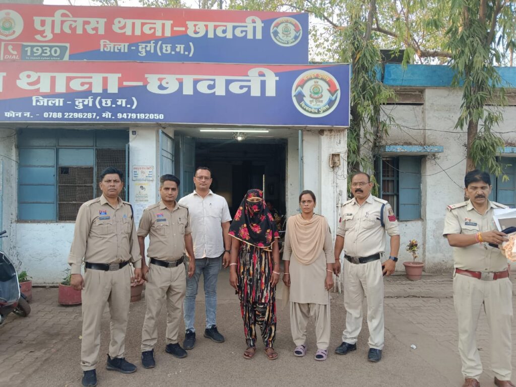 नशा मुक्ति अभियान के तहत् महिला आरोपी को किया गया गिरफ्तार