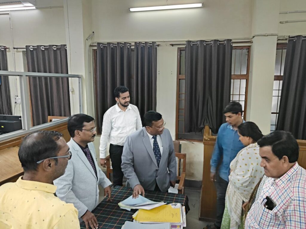 कार्यों में लापरवाही और धीमी प्रगति पर राज्य शासन की कड़ी कार्रवाई, कुम्हारी नगर पालिका के सीएमओ तत्काल प्रभाव से निलंबित