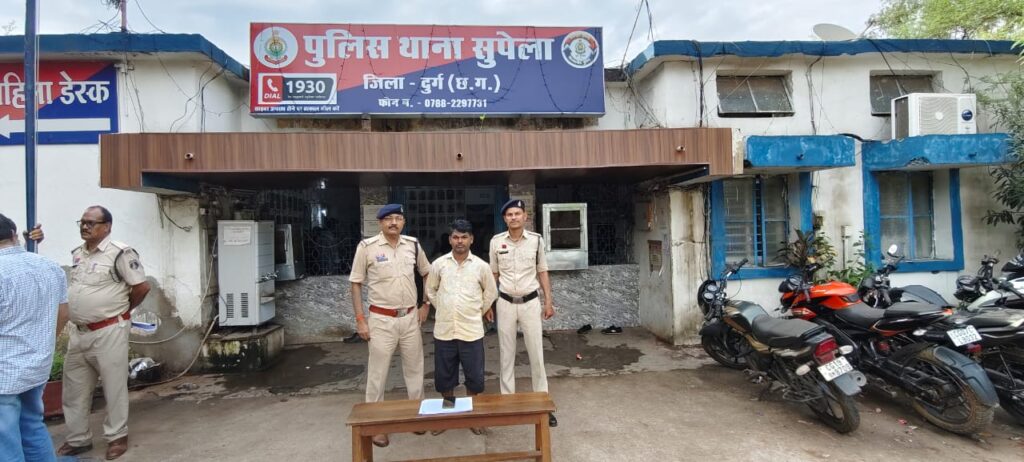 म्यूल अकाउंट का आरोपी पुलिस गिरफ्त मे, अकाउंट के जिरये ठगी के पैसो को होता था लेन-देन