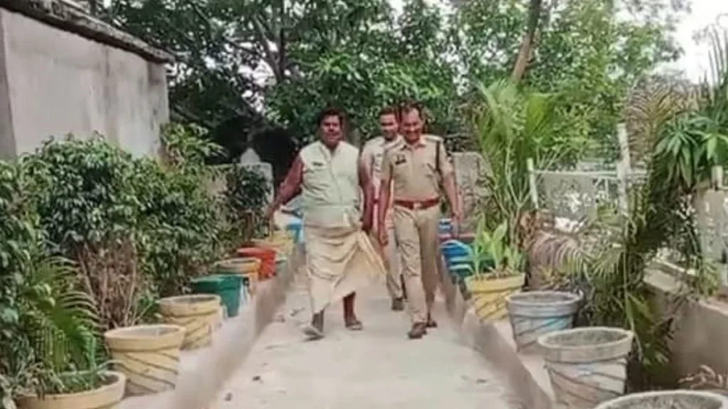 पूर्व कांग्रेस विधायक को लुंगी-बनियान में उठा लाई पुलिस, ऑपरेशन सिंदूर और पीएम मोदी के खिलाफ किया था आपत्तिजनक पोस्ट