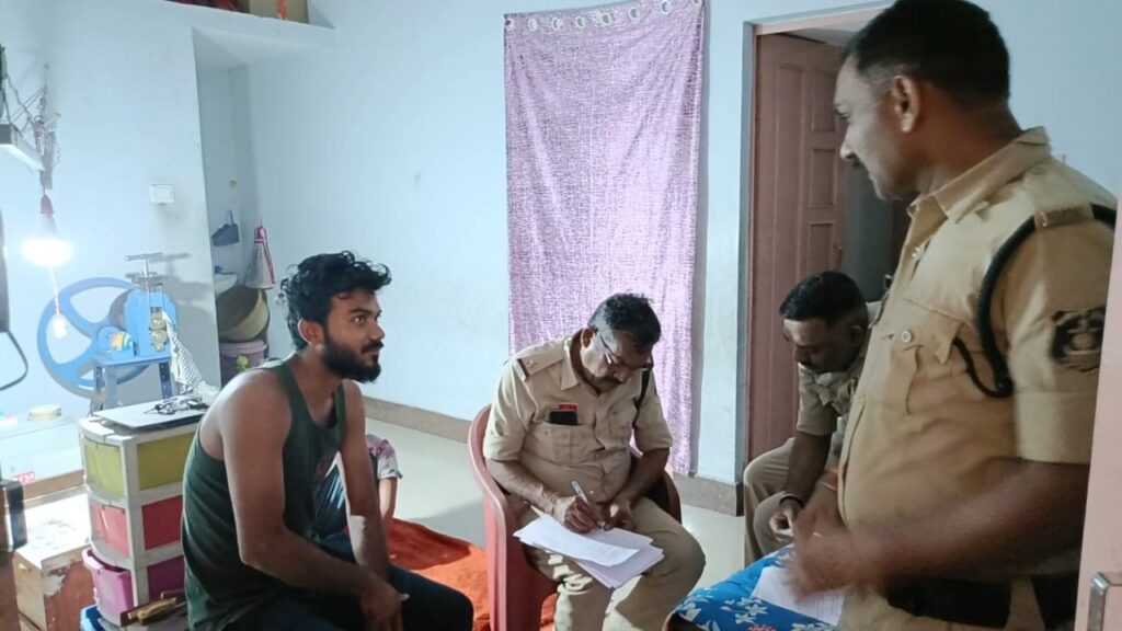 अवैध अप्रवासियों विशेषकर अवैध बांग्लादेशी / रोहिंग्यां की पहचान एवं उनके विरूद्ध प्रभावी कार्यवाही हेतु विशेष टीम बनाकर चलाया गया अभियान