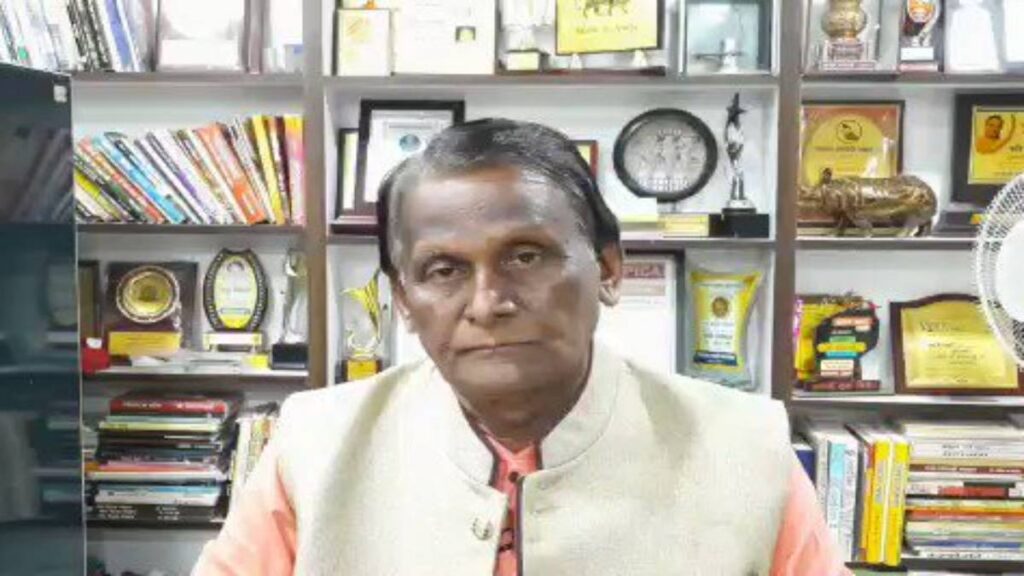 हास्य कवि पद्मश्री डॉ. सुरेंद्र दुबे का हार्ट अटैक से निधन, अस्पताल में ली अंतिम सांस