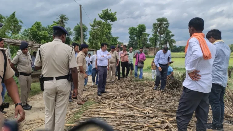 पूरे सात घंटे तक चला क्रूरता का ‘खेल’, घर के सामने ही सजा दी चिता
