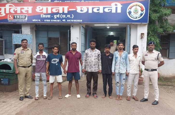 11 असामाजिक तत्वों के खिलाफ की गई कार्यवाही