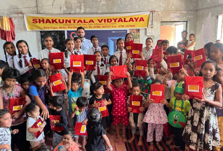 सहयोग की भावना से “बाकलीवाल सरकारी स्कूल” पहुँचे शकुंतलयांस