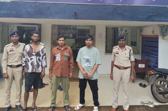 10.55 ग्राम हेरोइन(चिट्टा) के साथ 03 आरोपी गिरफ्तार