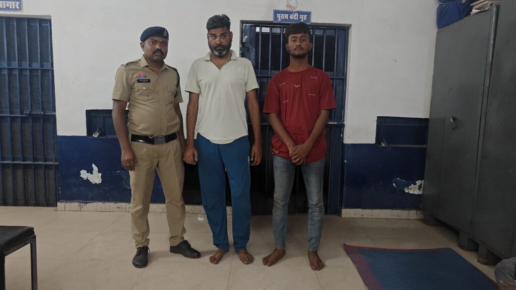 अश्लील गाली-गुफतार कर जान से मारनेकी धमकी देकर हत्या करने की नियत से चाकू से मारकर गंभीर चोट पहुचाने वाले पुलिस की गिरफ्त मे