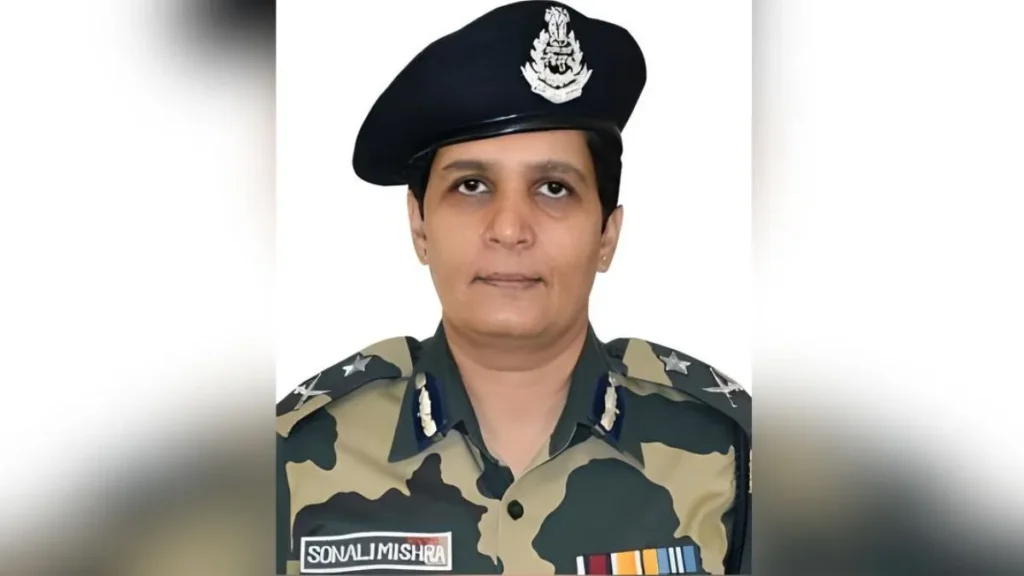 RPF के शीर्ष पद पर पहली बार नियुक्त हुईं महिला अधिकारी, जानिए कौन हैं सोनाली मिश्रा