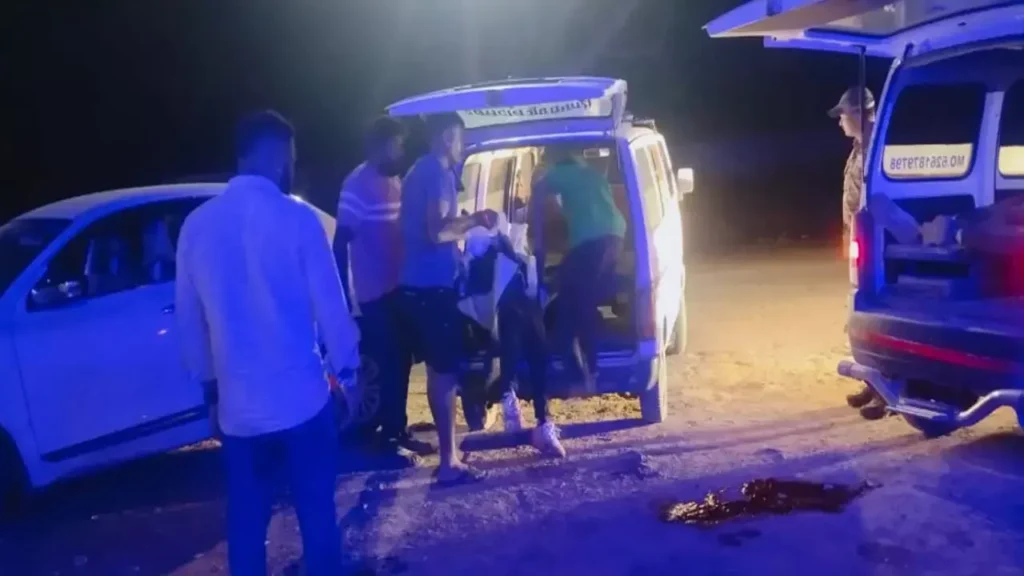 मामूली बात पर हुआ झगड़ा, तीन युवकों की चाकू गोदकर बेहरमी से हत्या