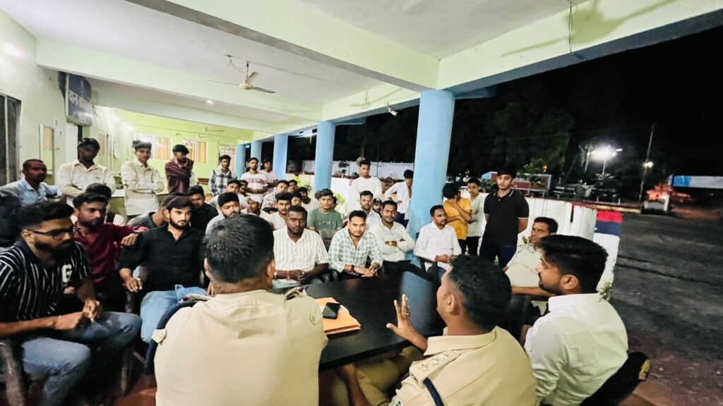 कवर्धा में शांति, श्रद्धा और सुरक्षा के साथ मनाएं गणेश उत्सव — पुलिस-प्रशासन और गणेश समितियों की संयुक्त बैठक