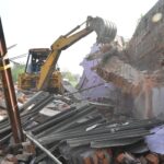 अवैध अतिक्रमण पर निगम की बेदखली कार्यवाही