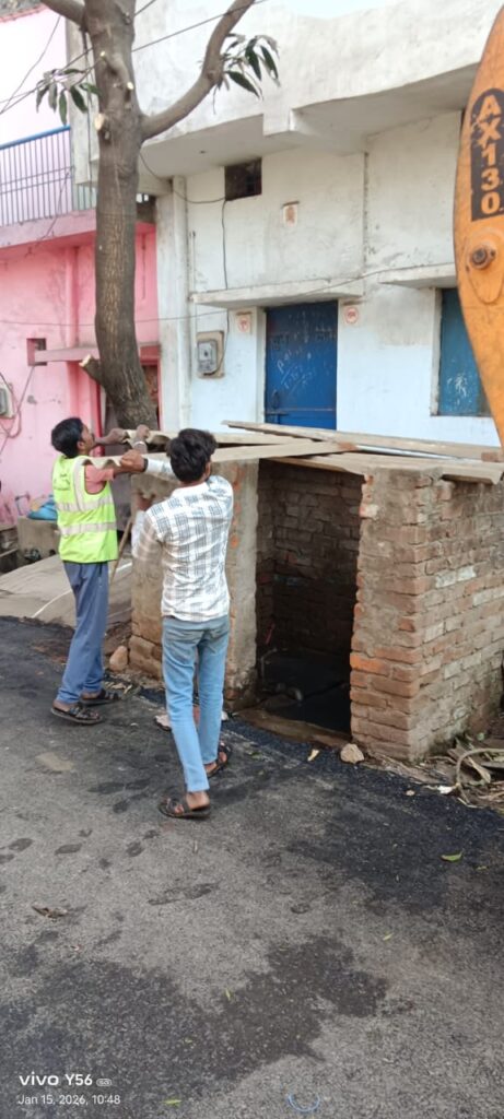 भिलाई निगम की बड़ी कार्रवाई, छावनी क्षेत्र में नाली और सड़कों से हटाया गया अवैध कब्जा