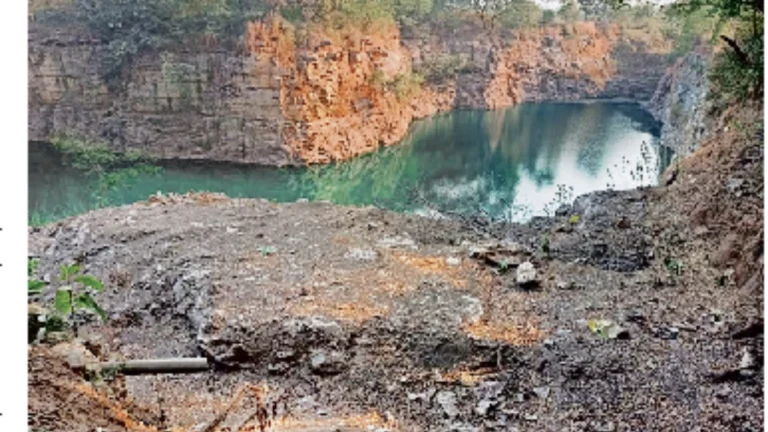 सरकार को लगा रहे थे करोड़ों का ‘चूना’! 3 साल से रायल्टी डकारने वाली