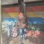 बकाया किराया नहीं चुकाने पर निगम की बड़ी कार्रवाई, मानस भवन के पास 16 गुमटियां सीलबंद,