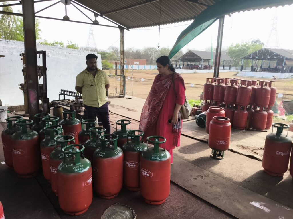 48 निजी अस्पतालों को स्पष्टीकरण नोटिस जारी