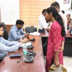 निजी स्कूलों की फीस वृद्धि से नाराज अभिभावक पहुँचे जनदर्शन