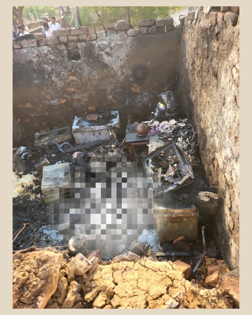 कुम्हारी के वार्ड क्रमांक 04 में आकस्मिक आग लगने से एक ही परिवार के चार लोगों की मृत्यु, फॉरेंसिक जांच जारी