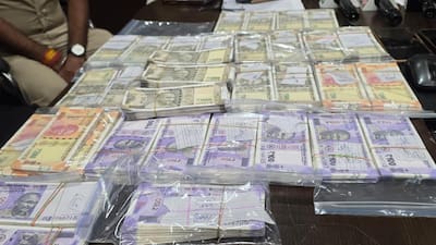 pq4bp71_kawardha-fake-indian-currency_625x300_11_August_26